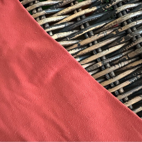 Lululemon Align Crop *21" size 6 assumed color Cayenne - Picture 8 of 10